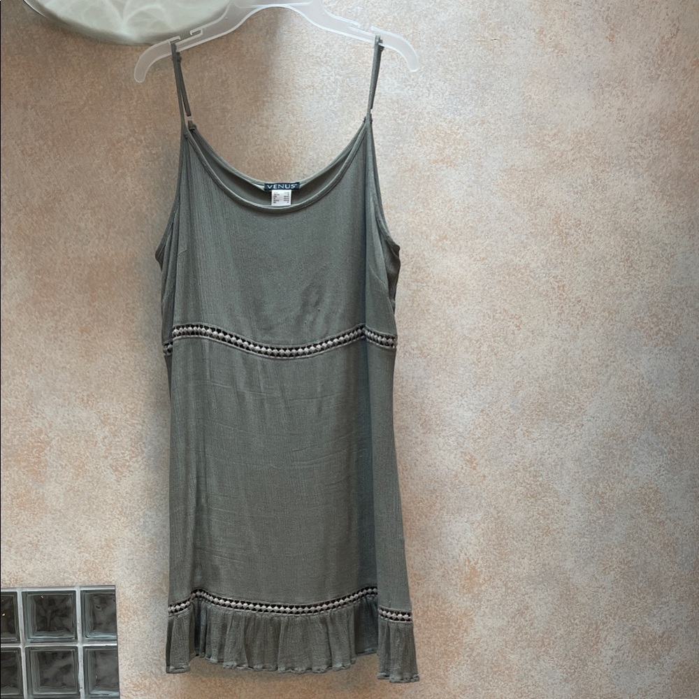 VENUS green fully lined summer dress